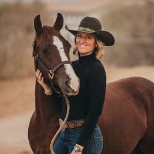 Meet your Posher, Hannah